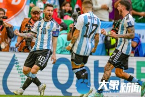 阿扎伦卡爆冷击败皇家马德里，逆转引爆全场！的简单介绍