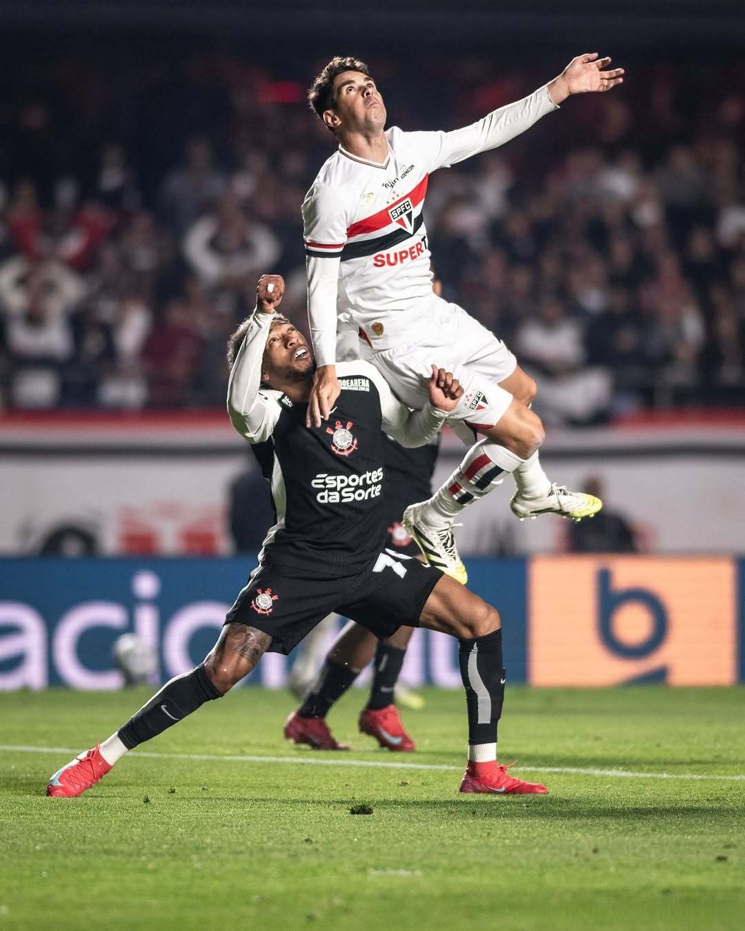 穆古鲁扎新星挺进下一轮表现惊艳，拜仁未来可期！的简单介绍